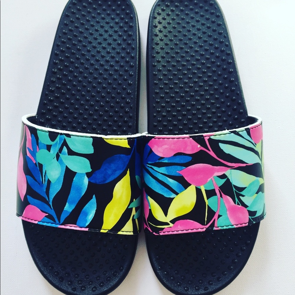 Victoria's Secret PINK floral slides slippers